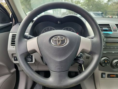 Used 2011 Toyota Corolla LE image 22