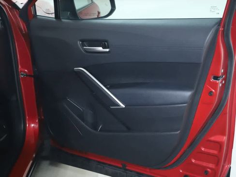Certified 2023 Toyota Corolla Cross XLE w/ Convenience Package FWD image 33