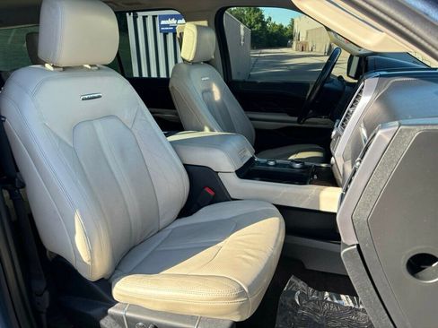 Used 2019 Ford Expedition Platinum AWD/4WD image 12