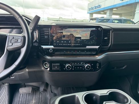 Used 2023 GMC Sierra 1500 Elevation image 22