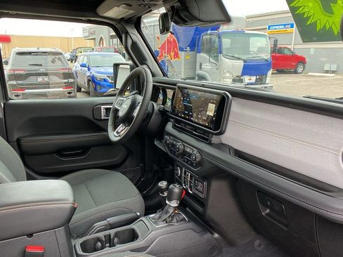 Used 2024 Jeep Wrangler Sahara w/ Safety Group image 36