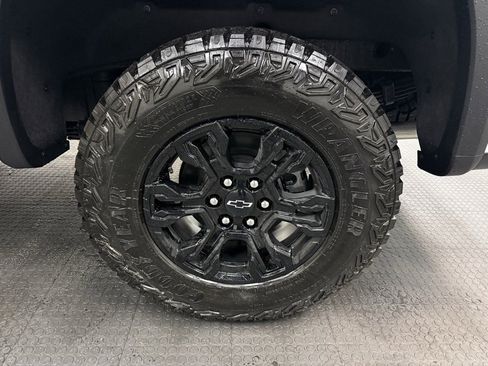 New 2026 Chevrolet Silverado 1500 ZR2 image 11