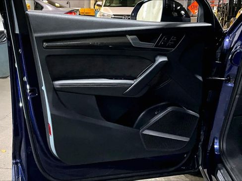 Used 2020 Audi SQ5 Premium Plus w/ Premium Plus Package image 21