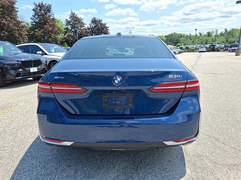 Used 2024 BMW 530i xDrive w/ Premium Package AWD/4WD image 5