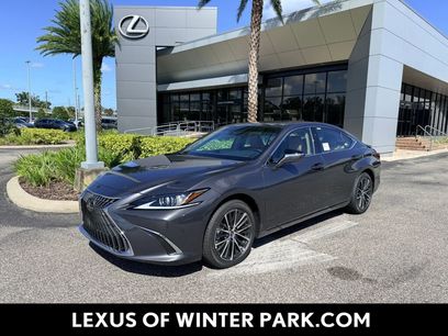 New 2025 Lexus ES 300h w/ Premium Package