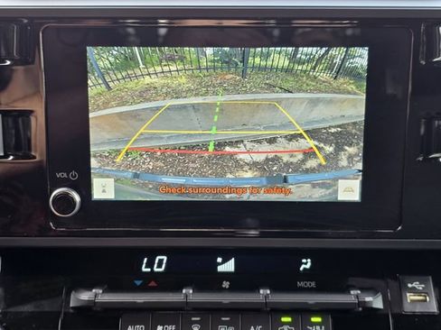 Certified 2025 Toyota Tundra SR5 AWD/4WD image 14