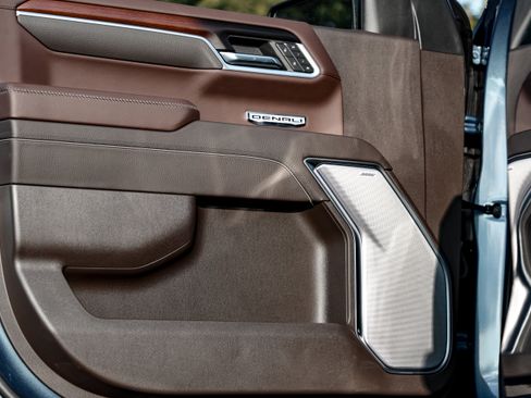 New 2026 GMC Sierra 1500 Denali w/ Denali Reserve Package image 19