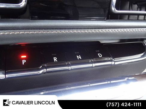 Used 2026 Lincoln Aviator Reserve AWD/4WD image 37
