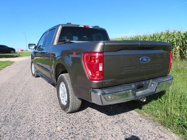 Used 2021 Ford F150 XLT w/ Equipment Group 301A Mid AWD/4WD image 4