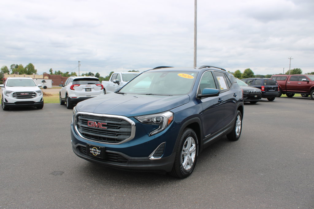 Used 2020 GMC Terrain SLE w/ Driver Convenience Package FWD image 4