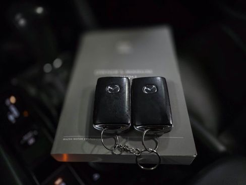 Used 2021 MAZDA MAZDA3 s image 43