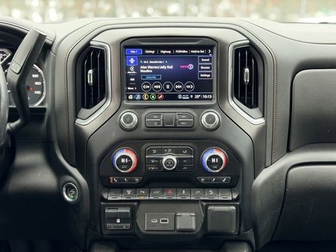 Certified 2023 GMC Sierra 2500 AT4 w/ AT4 Preferred Package image 27