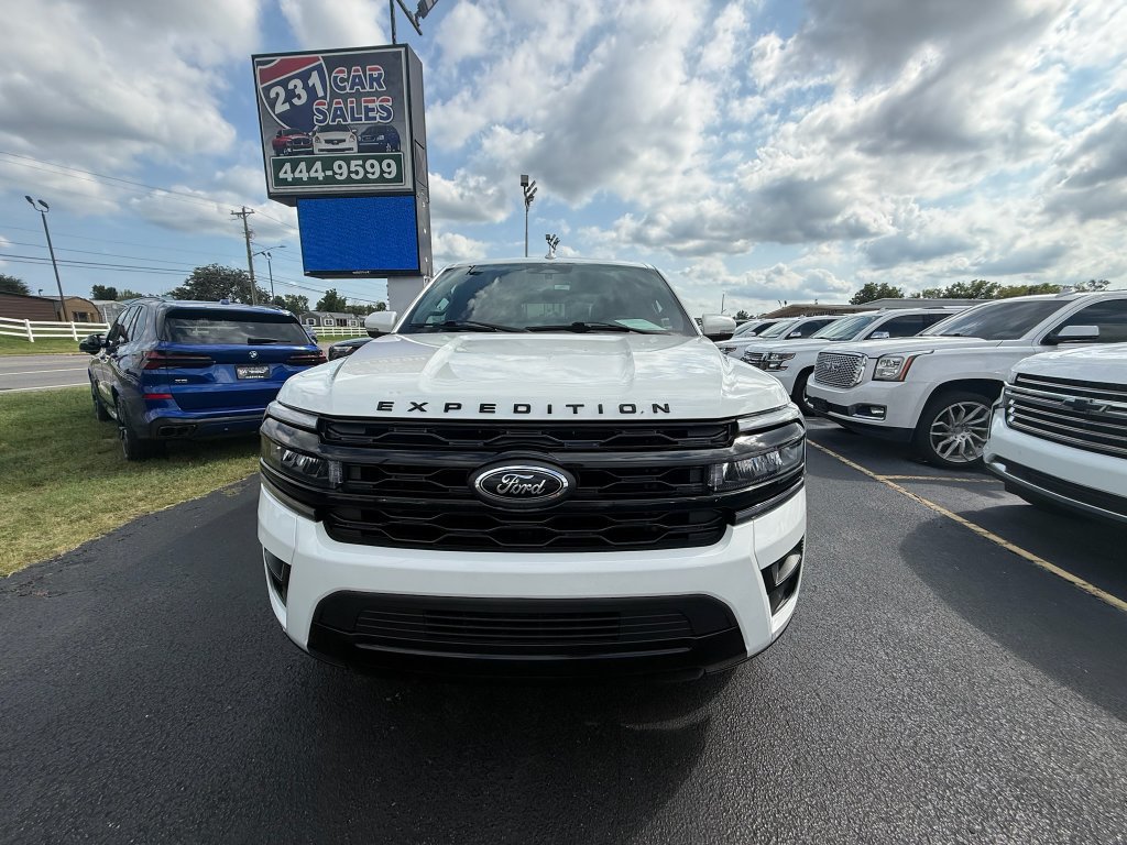 Used 2022 Ford Expedition Limited RWD image 9