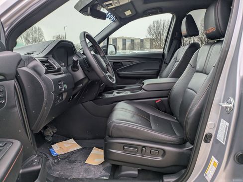 Certified 2024 Honda Passport TrailSport image 13