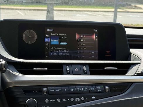 Used 2020 Lexus ES 350 Premium w/ Premium Package image 10