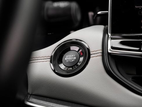 Used 2022 Jeep Compass Limited w/ Elite Group image 30