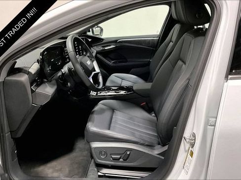 Certified 2025 Audi A6 e-tron Premium w/ Ultra Package AWD/4WD image 19
