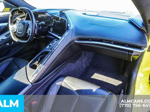 Used 2022 Chevrolet Corvette Stingray w/ Z51 Performance Package image 28