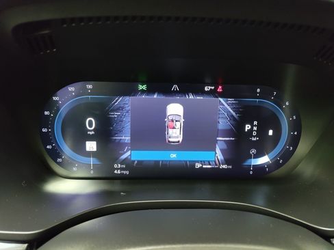 Used 2023 Volvo XC60 B5 Ultimate image 17