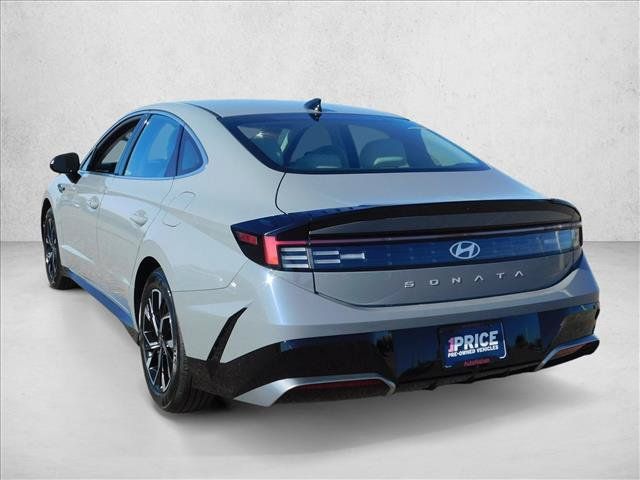 Used 2025 Hyundai Sonata SEL FWD image 13
