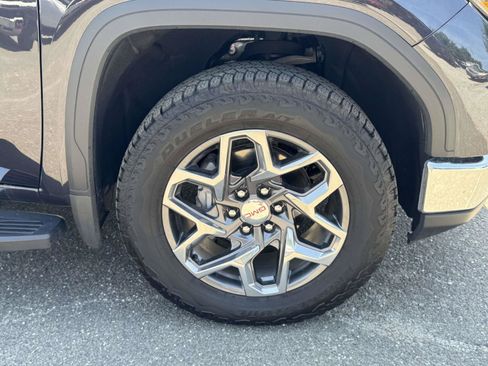 Used 2026 GMC Sierra 1500 SLT w/ SLT Premium Plus Package AWD/4WD image 9