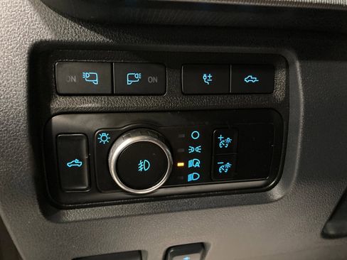 Used 2023 Ford F350 Platinum image 25