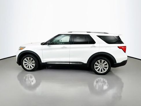 Certified 2021 Ford Explorer Limited w/ Equipment Group 301A AWD/4WD image 4