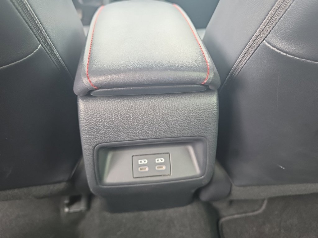 Used 2023 Toyota Corolla XSE FWD image 17