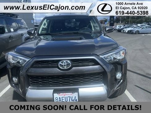 Used 2018 Toyota 4Runner TRD Off-Road Premium image 2