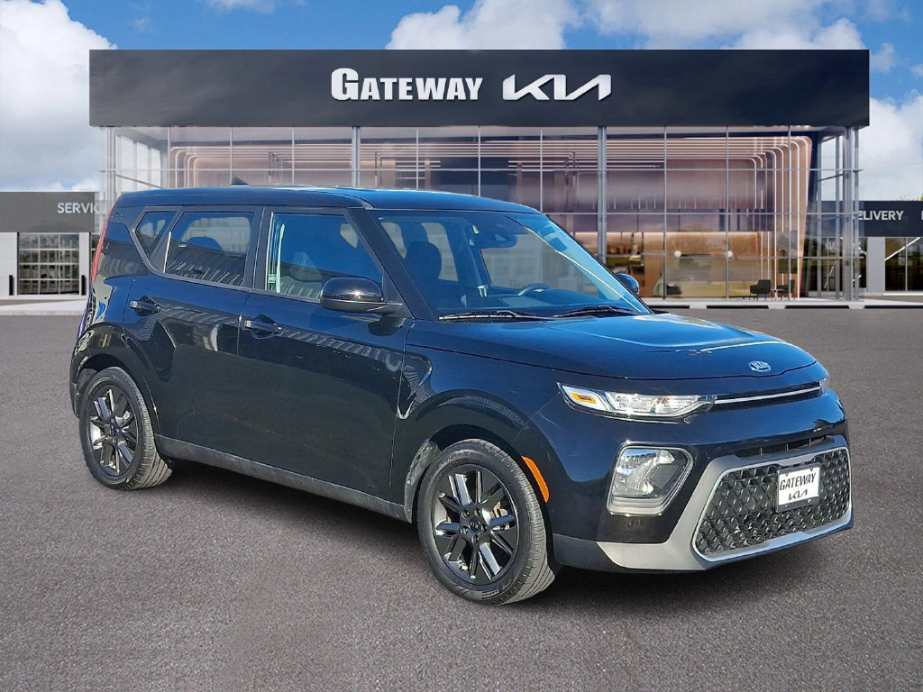 Certified 2021 Kia Soul S FWD image 1