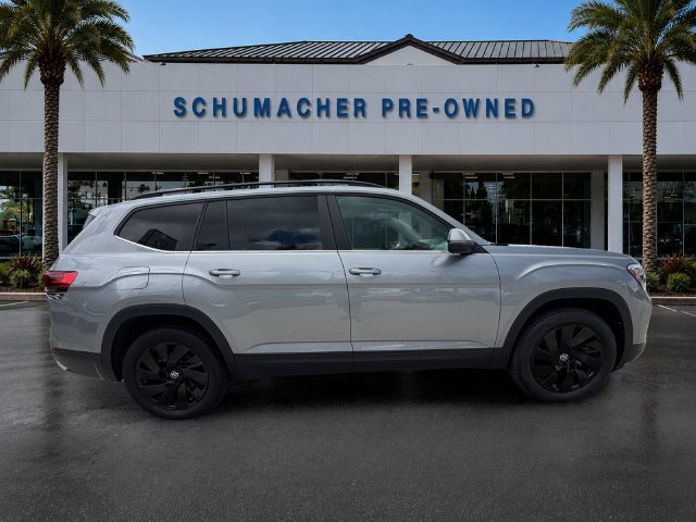 Used 2025 Volkswagen Atlas SE w/ Black Wheel Package AWD/4WD image 8