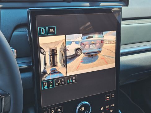 New 2026 GMC Terrain AT4 AWD/4WD image 13