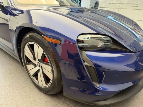 Used 2020 Porsche Taycan 4S AWD/4WD image 25