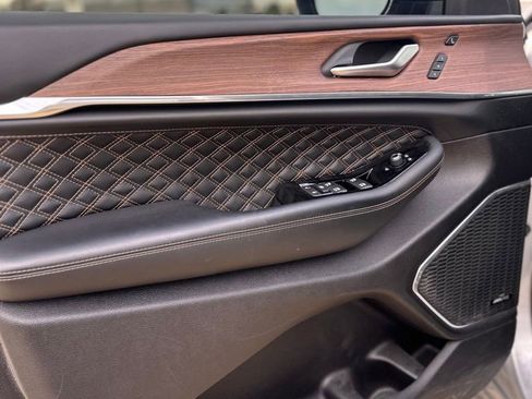 Used 2023 Jeep Grand Cherokee Summit w/ Adv Protech Group IV image 11