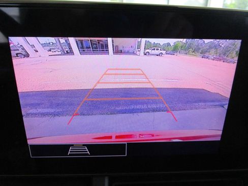 Used 2024 Chevrolet Trax RS w/ Driver Confidence Package FWD image 38