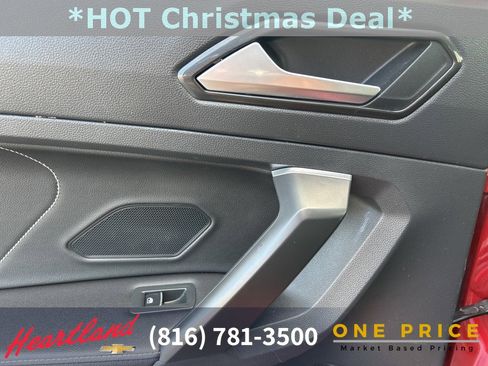 Used 2023 Volkswagen Tiguan SE image 42