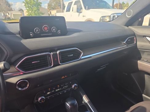 Used 2019 MAZDA CX-5 Signature image 19