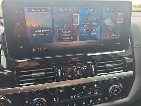 New 2026 Nissan Pathfinder SL w/ SL Premium Package FWD image 12