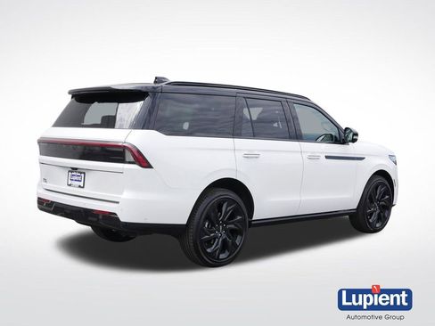 Used 2025 Lincoln Navigator Black Label AWD/4WD image 3