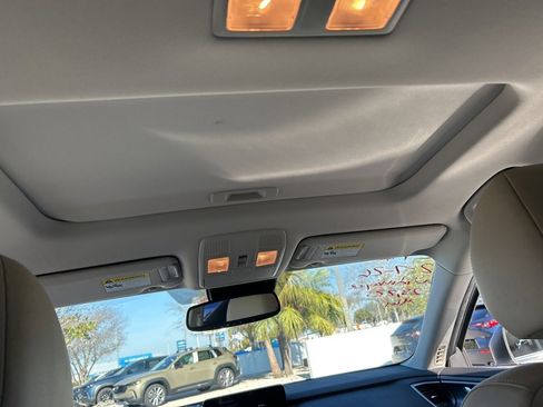 Used 2023 MAZDA CX-9 Touring image 15