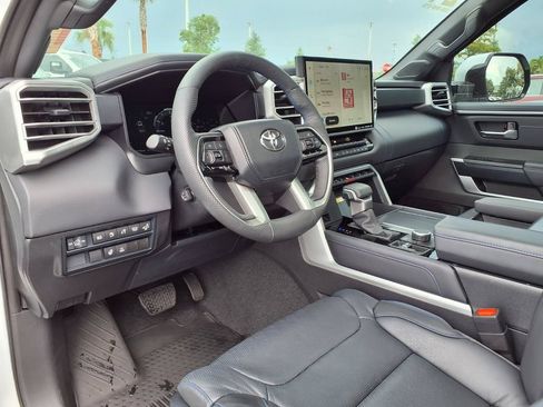 Used 2024 Toyota Tundra Platinum AWD/4WD image 22