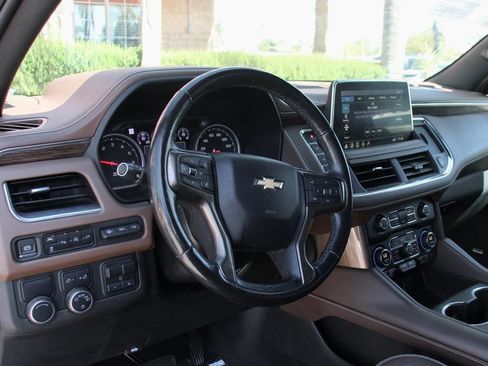 Used 2021 Chevrolet Suburban High Country w/ Premium Package image 23