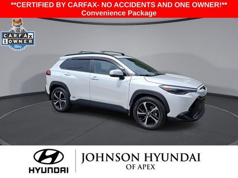 Used 2024 Toyota Corolla Cross AWD Hybrid w/ Convenience Package image 2