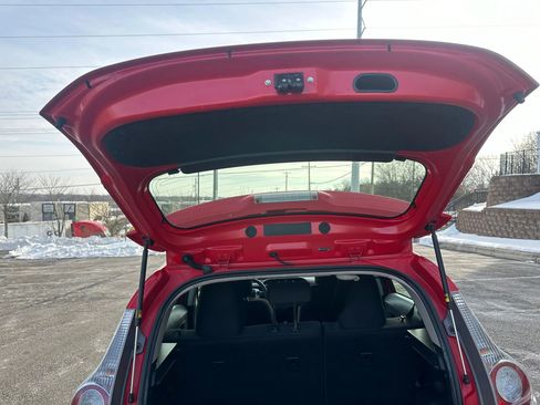 Used 2013 Toyota Prius C One image 23