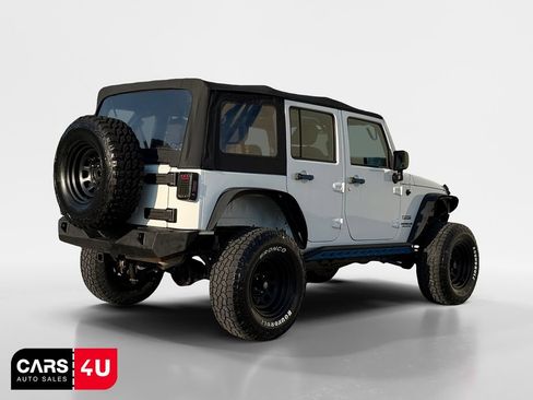 Used 2017 Jeep Wrangler Unlimited Sport w/ Connectivity Group AWD/4WD image 7