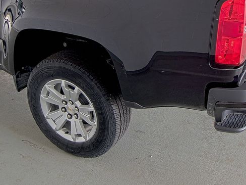 Used 2022 Chevrolet Colorado LT image 9