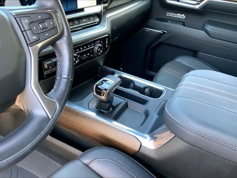 Certified 2024 Chevrolet Silverado 1500 High Country w/ Midnight Edition AWD/4WD image 16
