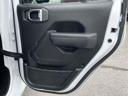 Used 2024 Jeep Wrangler Sport S image 22