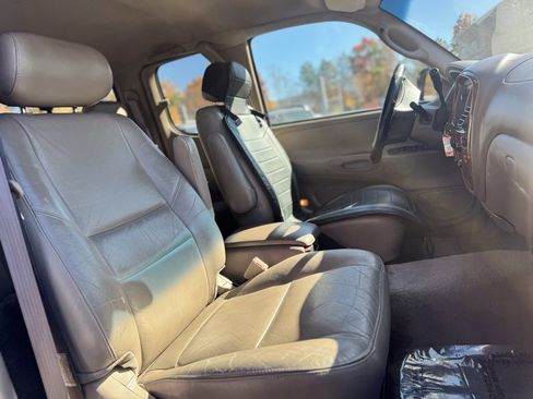 Used 2000 Toyota Tundra Limited image 7