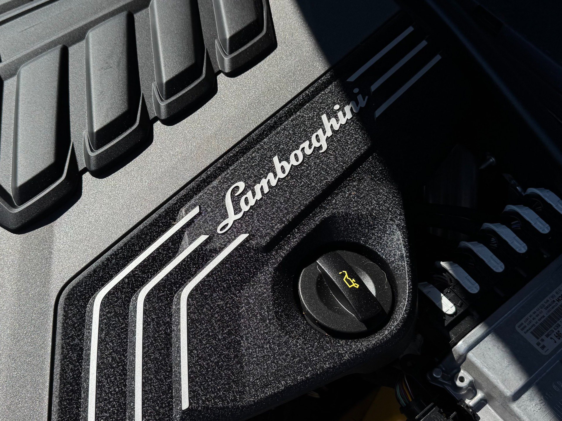Used 2024 Lamborghini Urus Performante AWD/4WD image 97